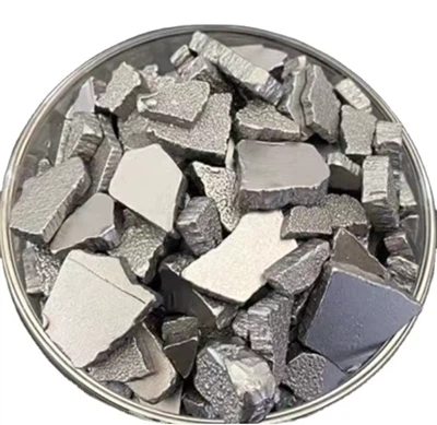 Visokokvalitetna niska nečistoća visoke čistoće elektrolitičke ćelije 2-3 mm debljina 40 mm Dužina elektrolitička čisto željezo pahuljice